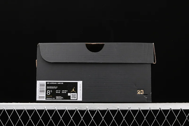 All Categories Air Jordan Jordan Series Basketball Shoes Air Jordan 1 Mid Air Jordan 1 Mid AJ1 Joe 1 Silk Earl Embroidery Thread Hook Mid-top Basketball Shoes 852542-011
